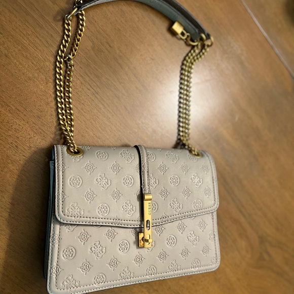 Calvin Klein shoulder/crossbody handbag. Gray with gold hardware. Used once. - Picture 3 of 6